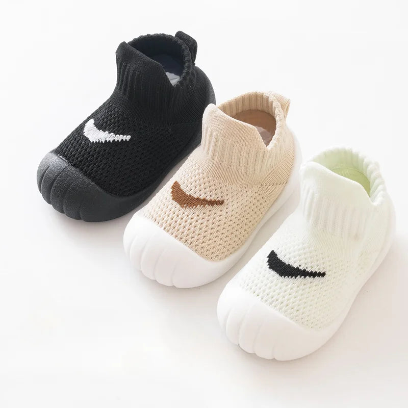 Baby Walking Shoes Spring and Autumn Anti Slip Soft Soled Shoes Indoor Pre Step Baby and Toddler Shoes