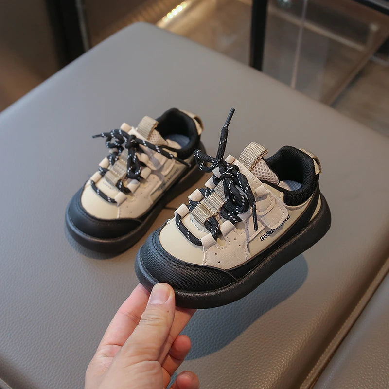 Baby Kids walking shoes 2025 Spring New girls' fashionable casual shoes  board shoes soft sole anti slip breathable sports shoes